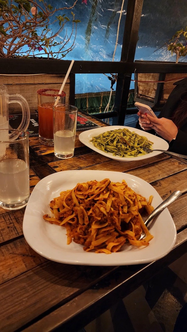 Pasta en salsa roja